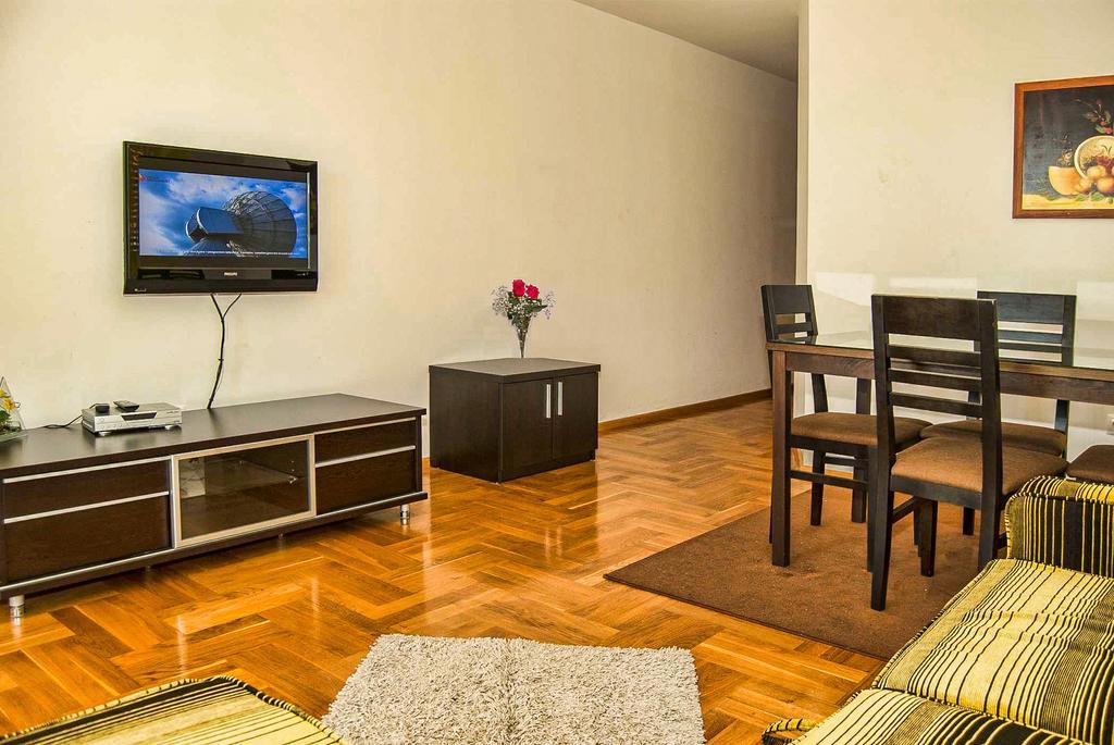 מאקרסקה Apartments Kristina מראה חיצוני תמונה